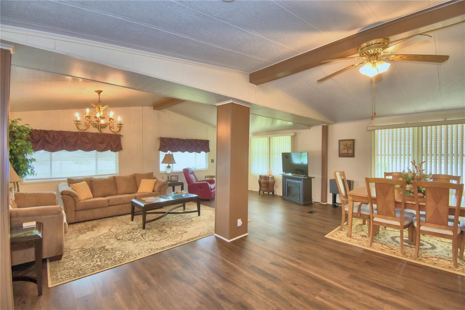 Manufactured Home at 4234 ROLLING OAKS DR, WINTER HAVEN, photo 16 of 76