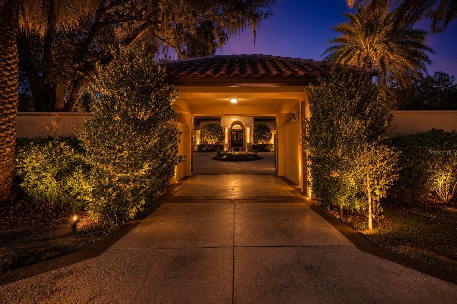 Estate Entrance - 19165 GERACI RD, LUTZ