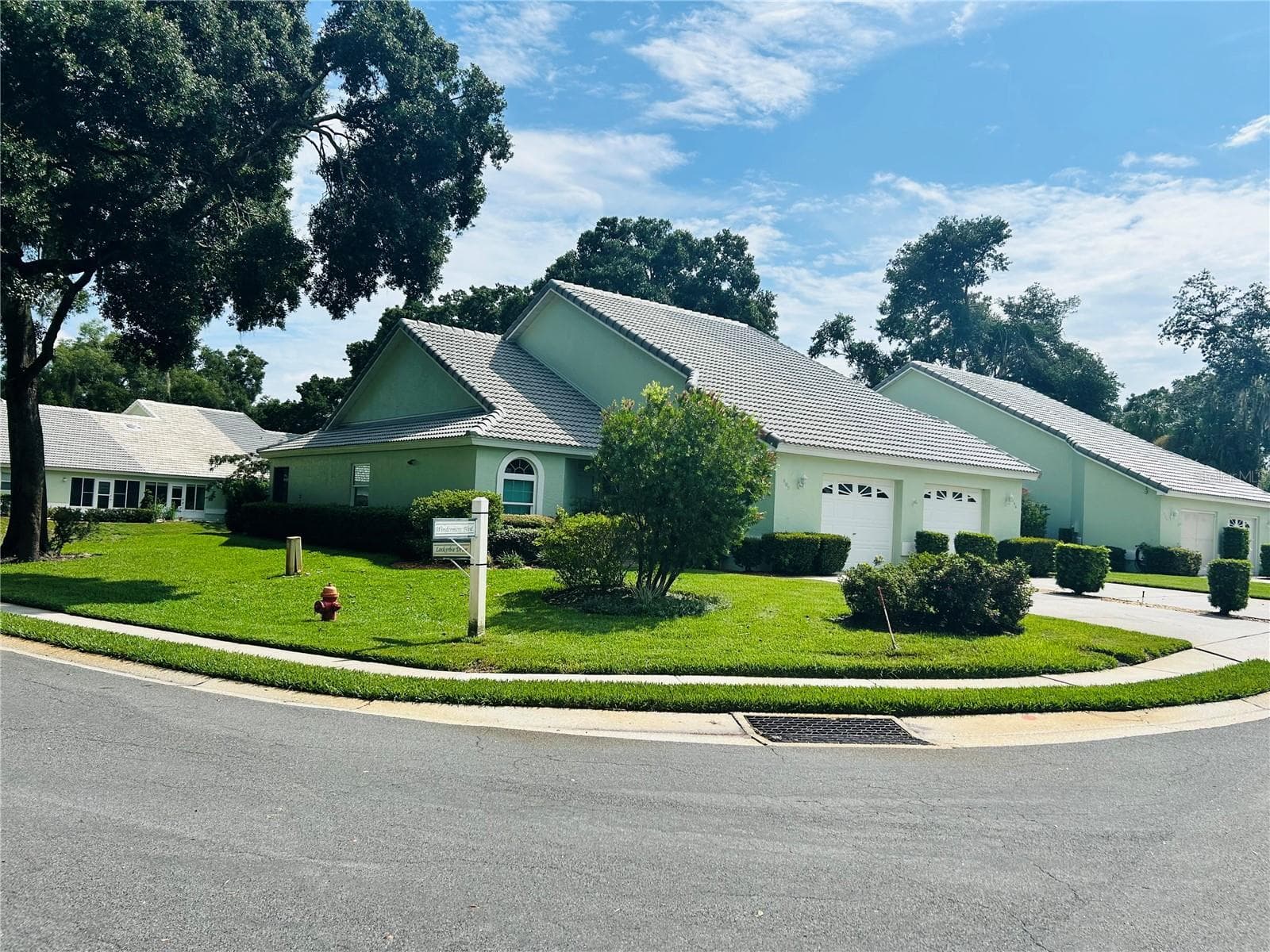 806 WINDERMERE BLVD