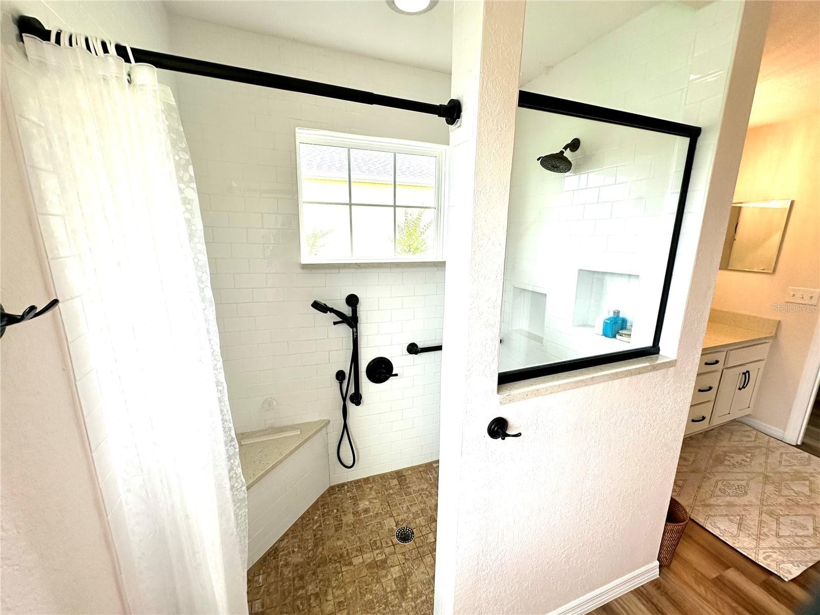 Primary Shower - 17145 SE 113TH AVE, SUMMERFIELD