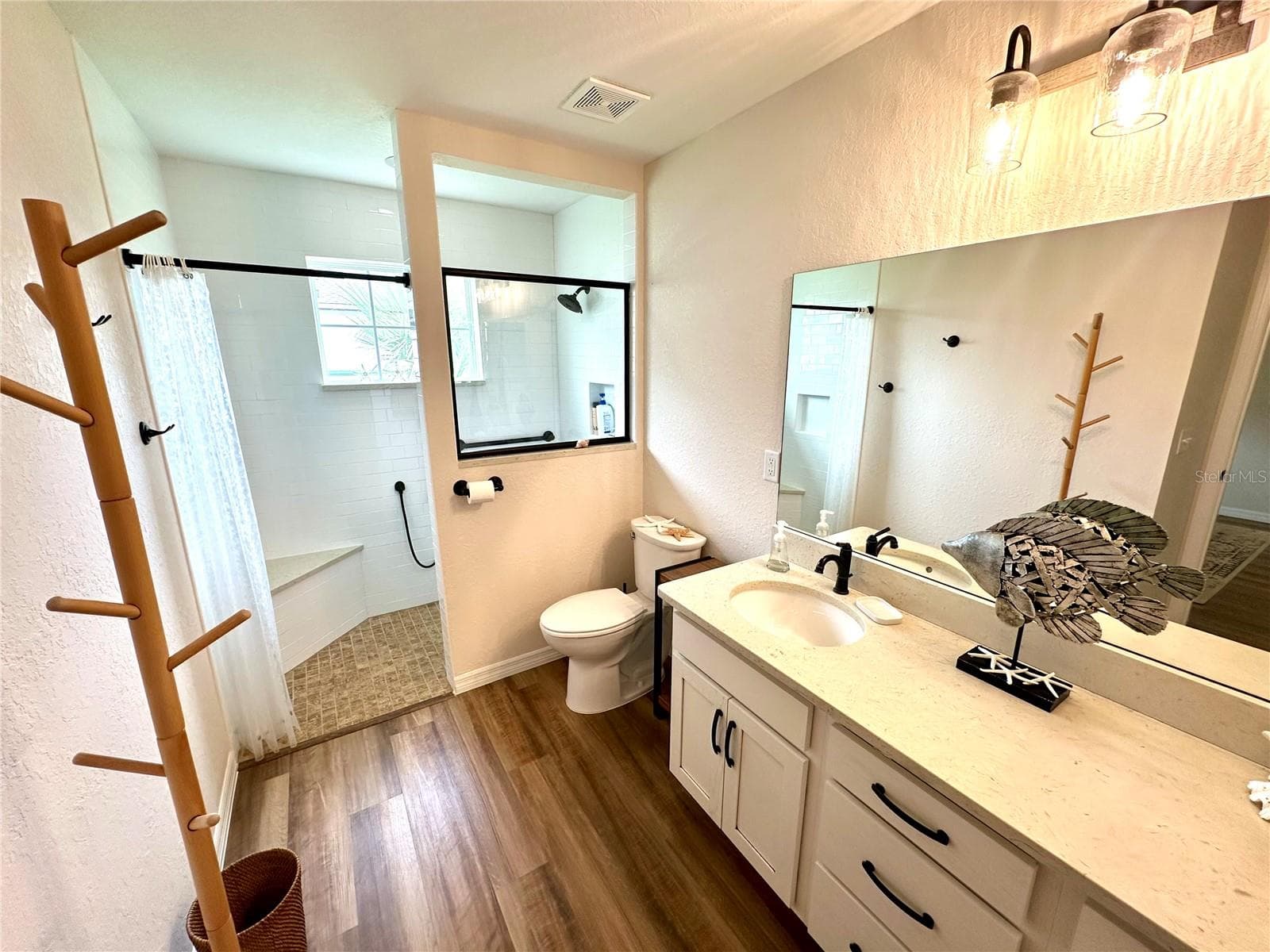 Bathroom 2 En-suite - 17145 SE 113TH AVE, SUMMERFIELD