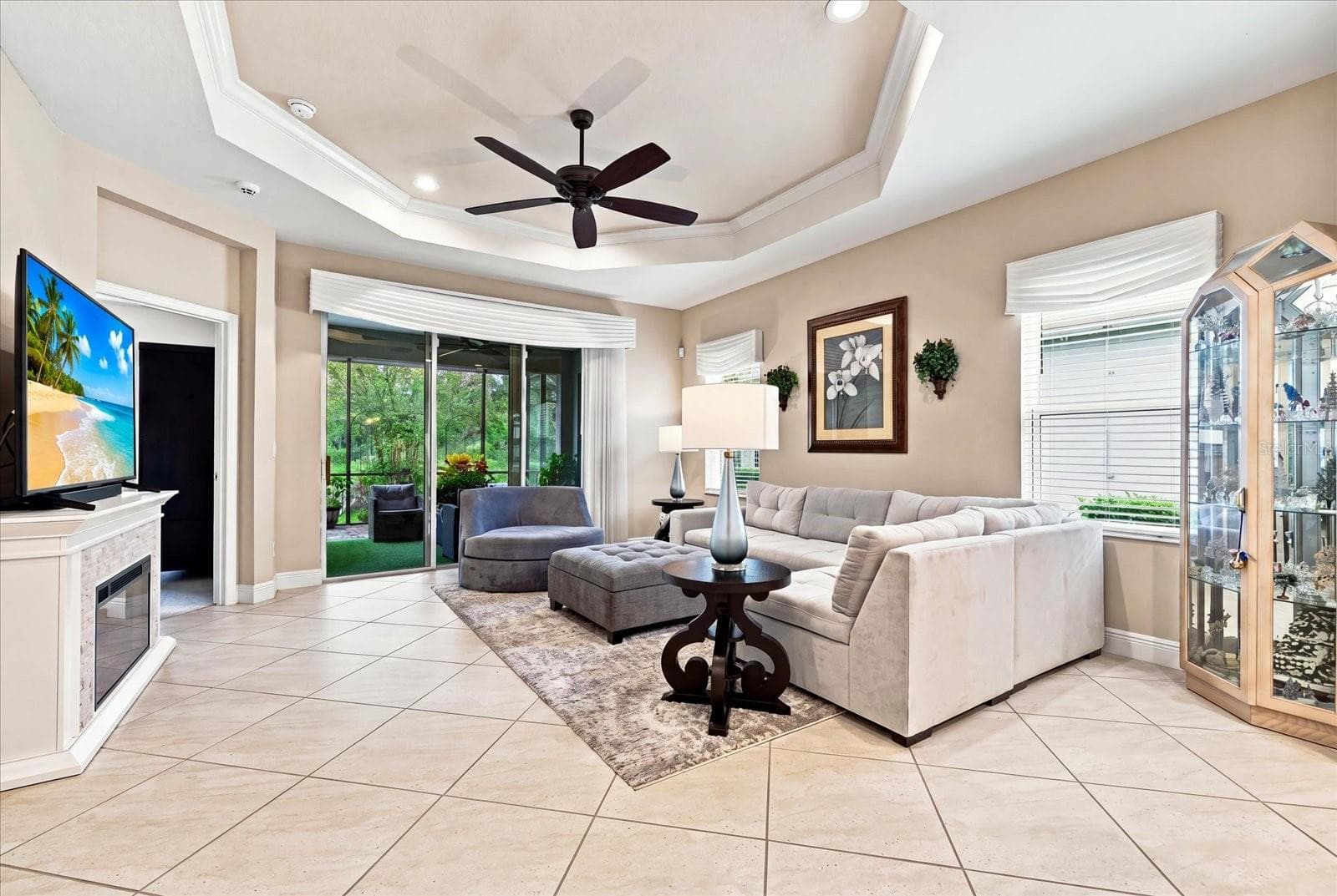 COFFERED CEILINGS - 3036 SKY BLUE CV, LAKEWOOD RANCH