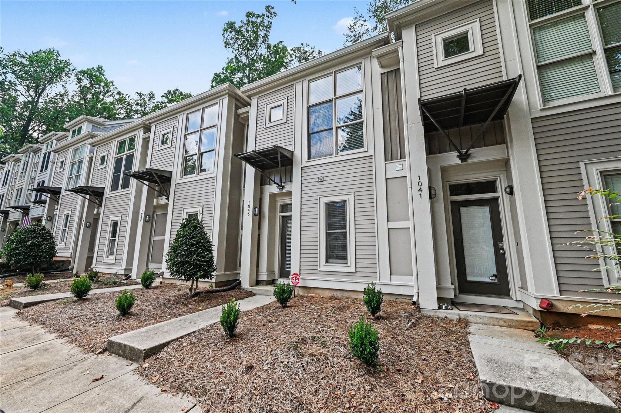 Condominium at 1043 Park West Drive, Charlotte, photo 2 of 22