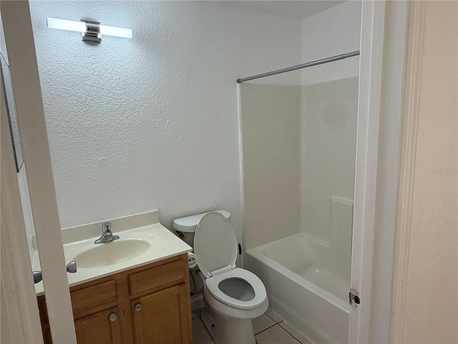 Duplex at 752 E BROOME ST, CLERMONT, photo 8 of 10