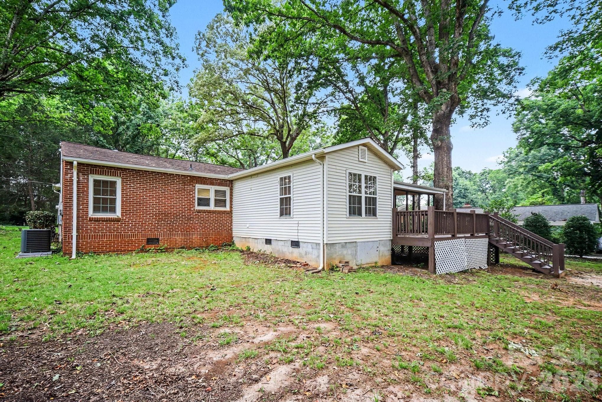 Single Family Residence at 704 1st Avenue Place NE, Conover, photo 26 of 28