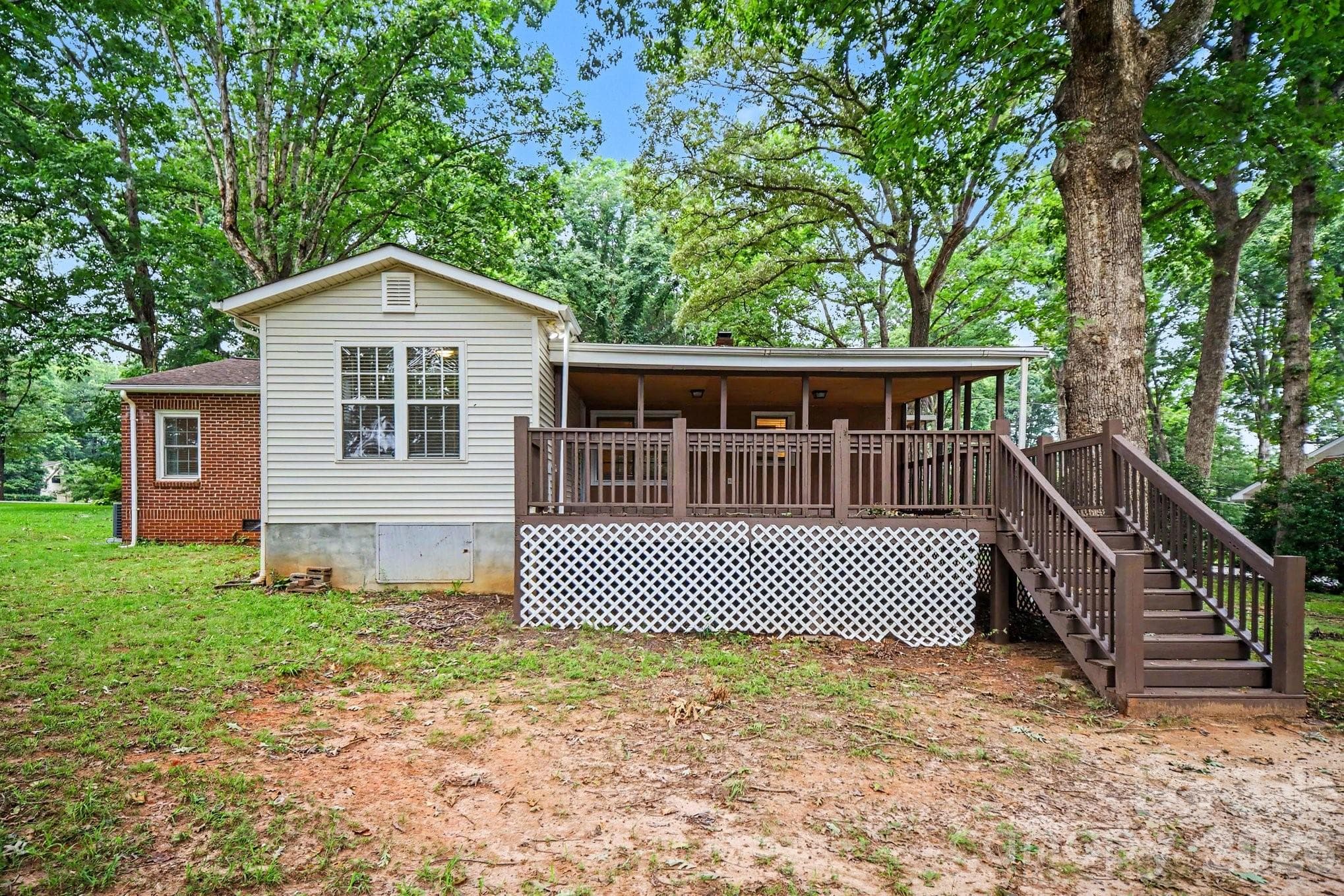 Single Family Residence at 704 1st Avenue Place NE, Conover, photo 27 of 28