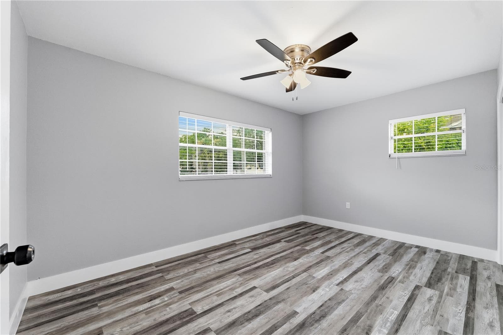 Single Family Residence at 2607 W CREST AVE, TAMPA, photo 13 of 48