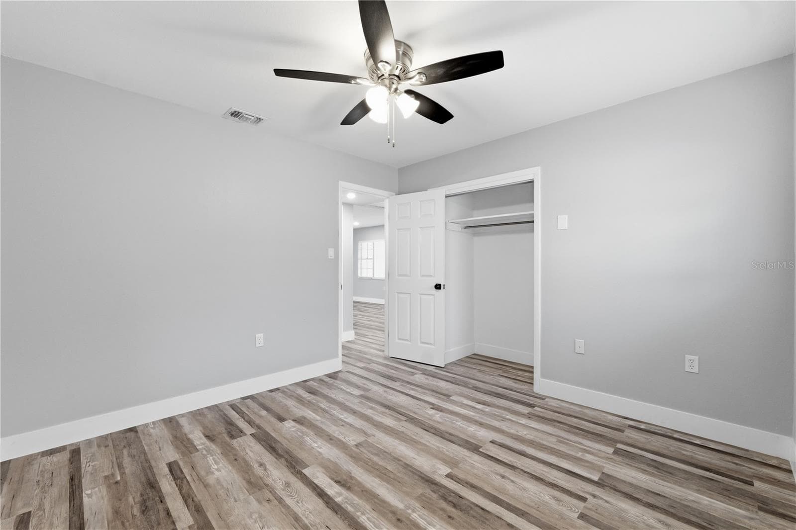 Single Family Residence at 2607 W CREST AVE, TAMPA, photo 16 of 48