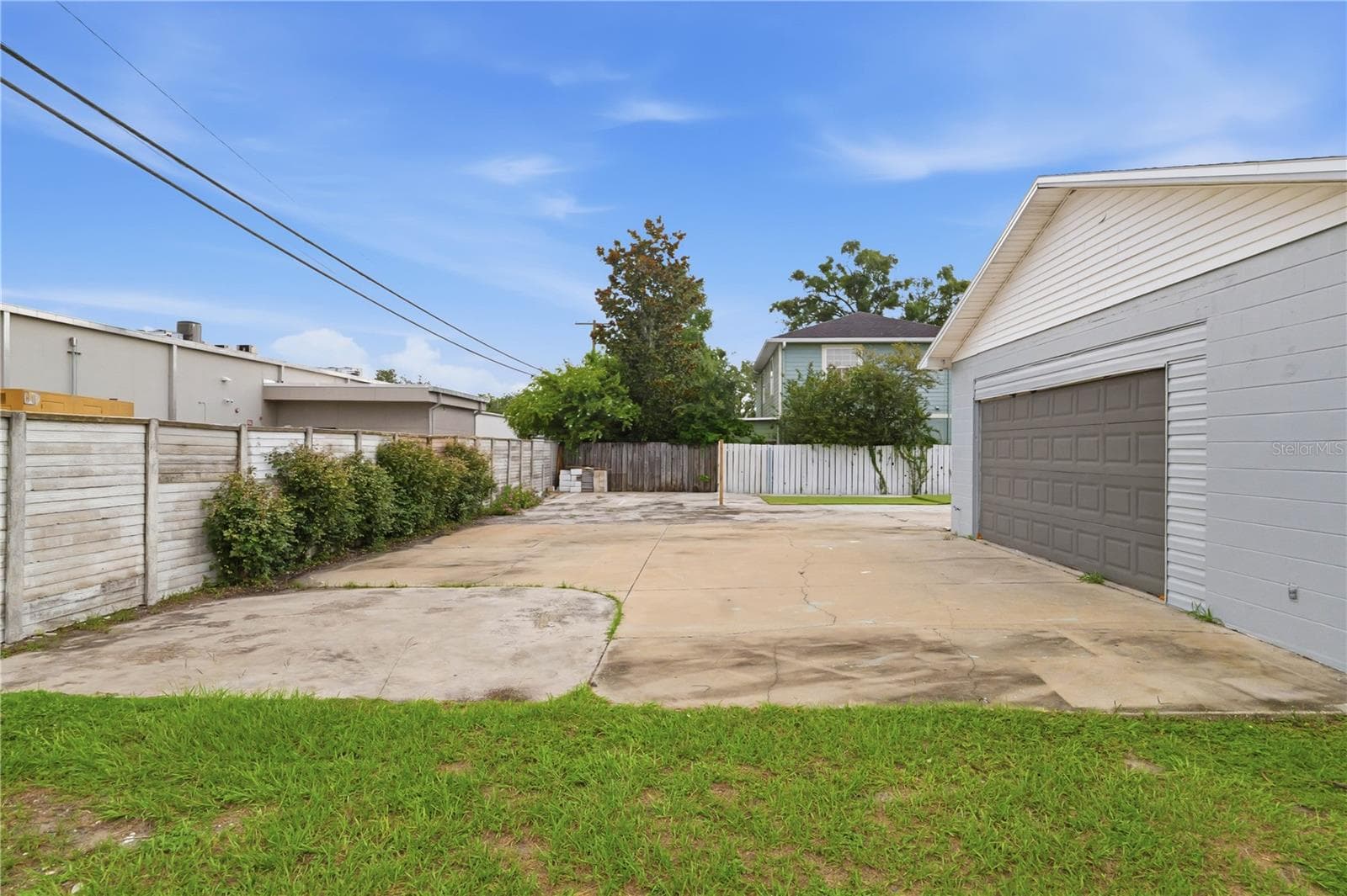 Single Family Residence at 2607 W CREST AVE, TAMPA, photo 34 of 48