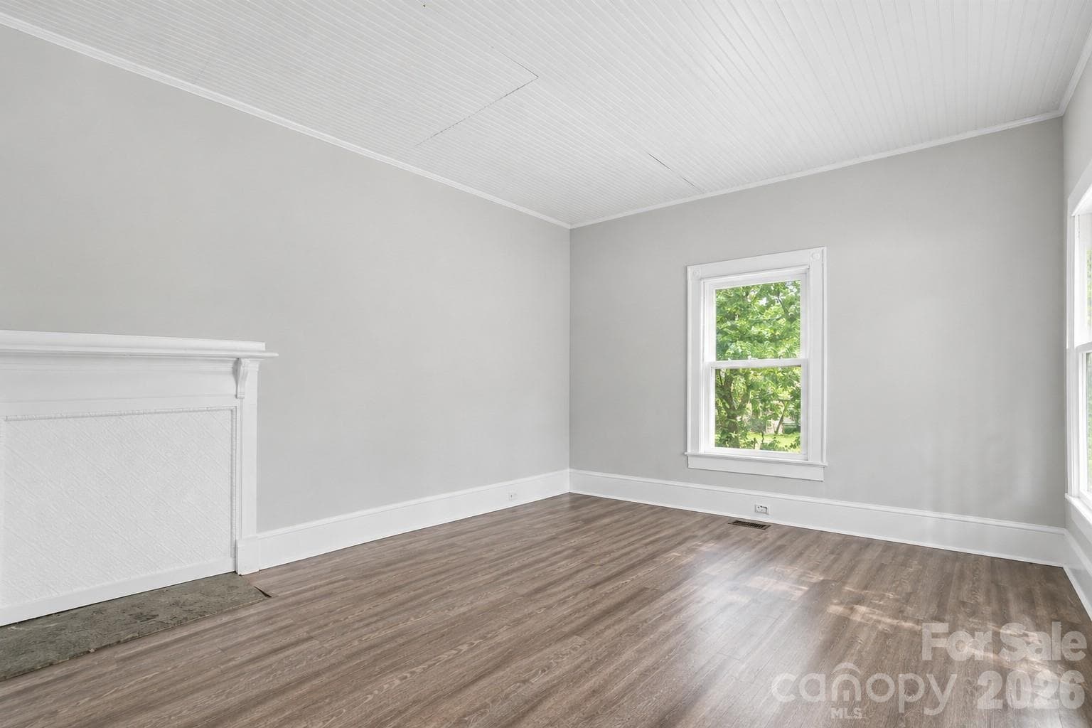 Single Family Residence at 322 Willow Street, Gastonia, photo 5 of 29