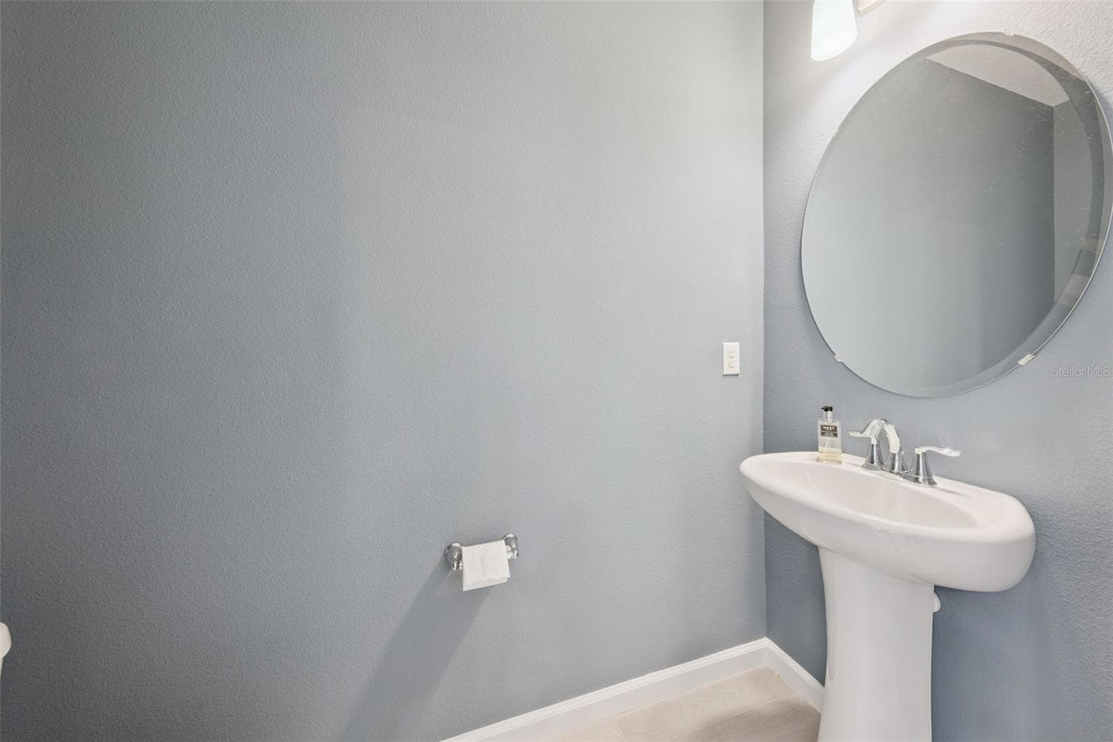 Downstairs Powder Room - 3129 RIVERBOAT WAY, OVIEDO