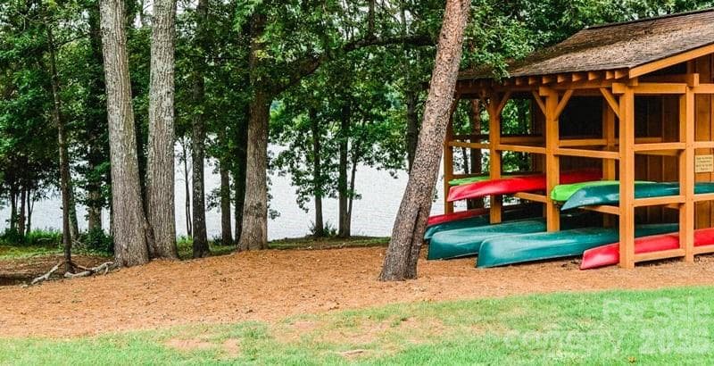 Direct access to Lake Wylie for boating and paddling - 13702 Sage Thrasher Lane, Charlotte