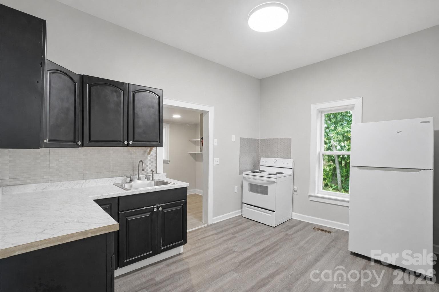 Single Family Residence at 322 Willow Street, Gastonia, photo 11 of 29