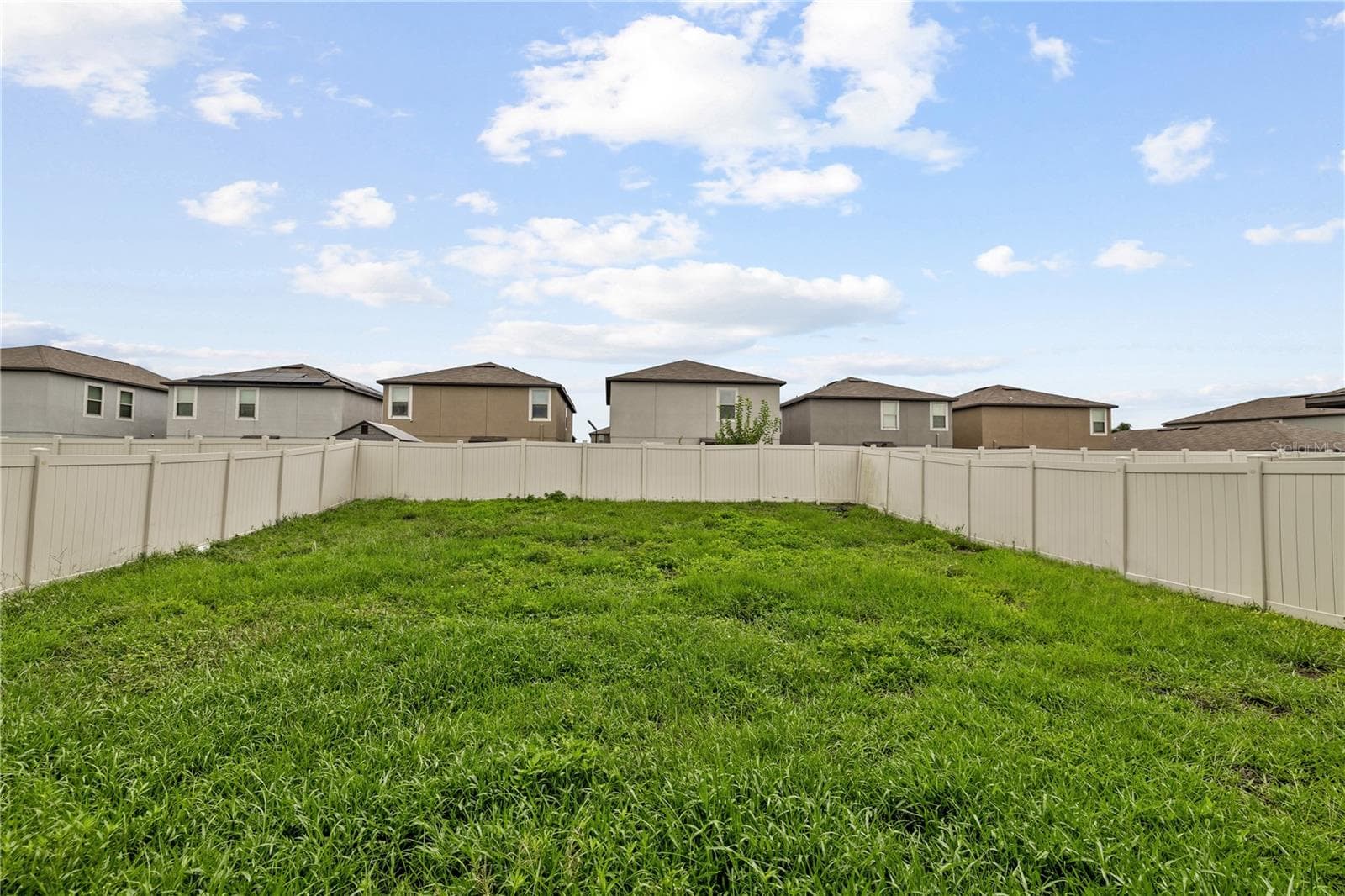 Single Family Residence at 9413 CHANNING HILL DR, RUSKIN, photo 26 of 36
