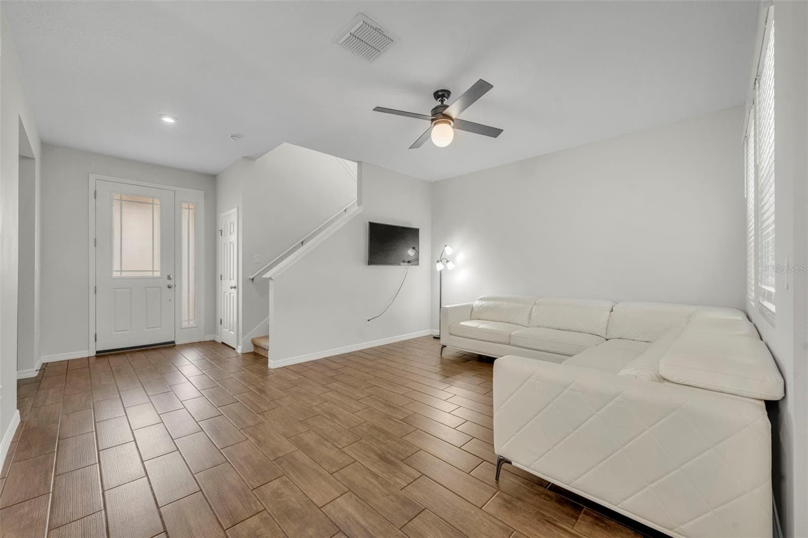 Single Family Residence at 11844 FOUNDERS ST, ORLANDO, photo 5 of 41