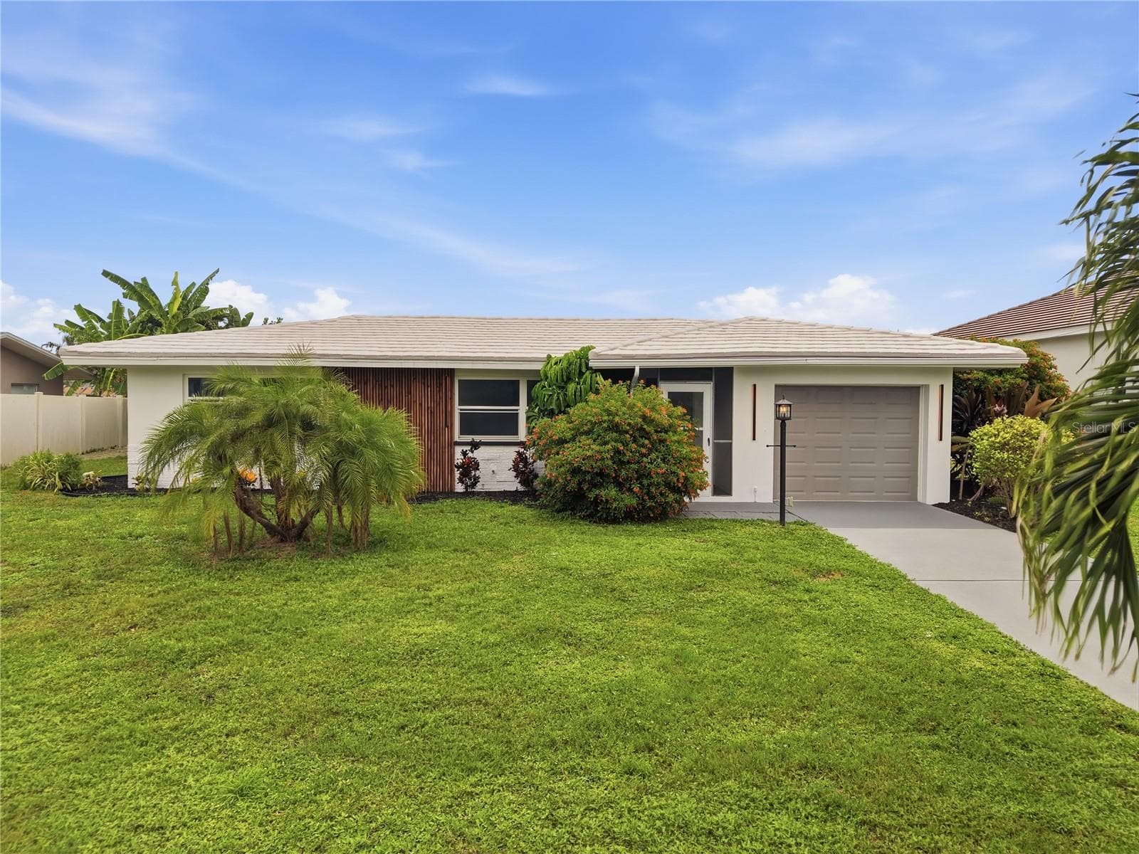 3106 SE 18TH PL