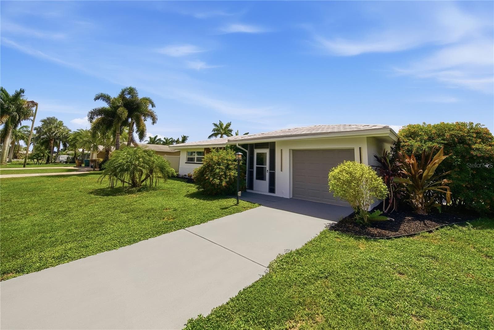 Single Family Residence at 3106 SE 18TH PL, CAPE CORAL, photo 4 of 47