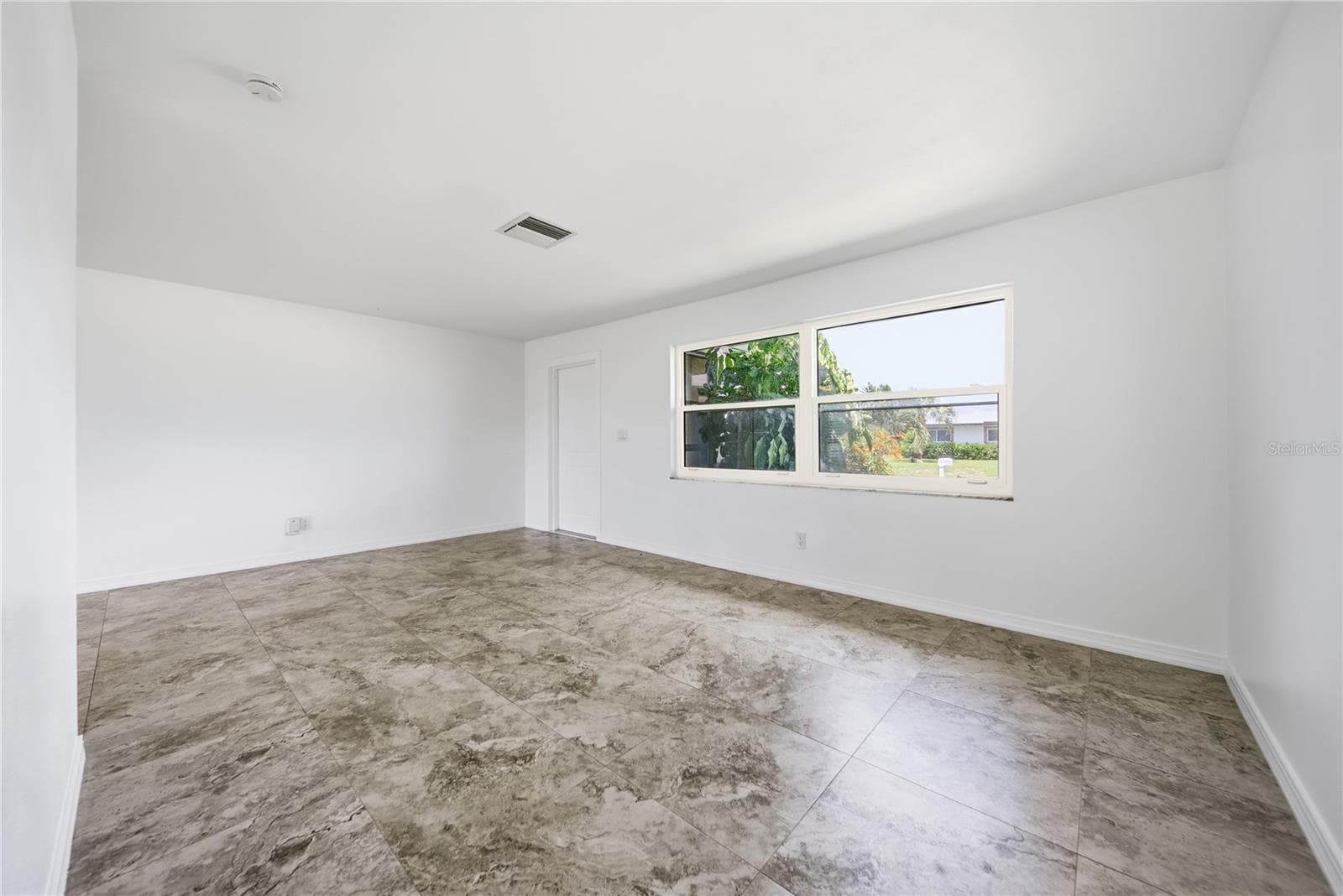 Single Family Residence at 3106 SE 18TH PL, CAPE CORAL, photo 10 of 47