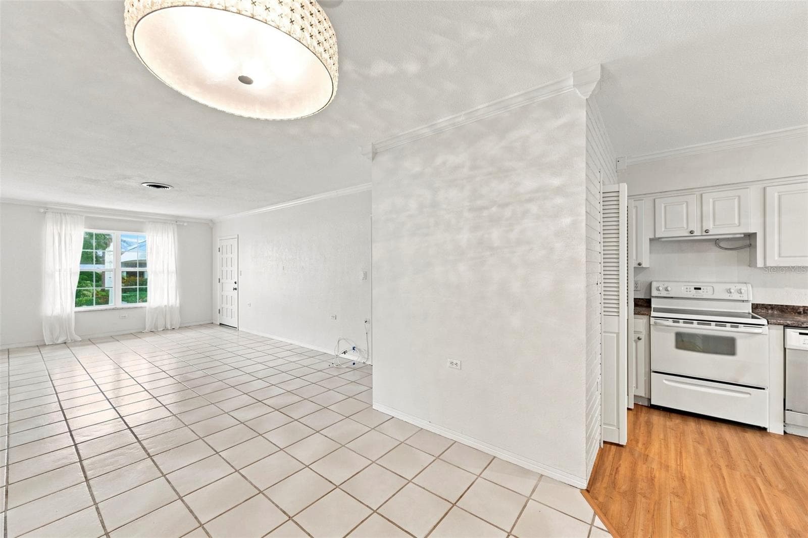 Dining Area - 1342 SNELL ISLE BLVD NE #4, ST PETERSBURG