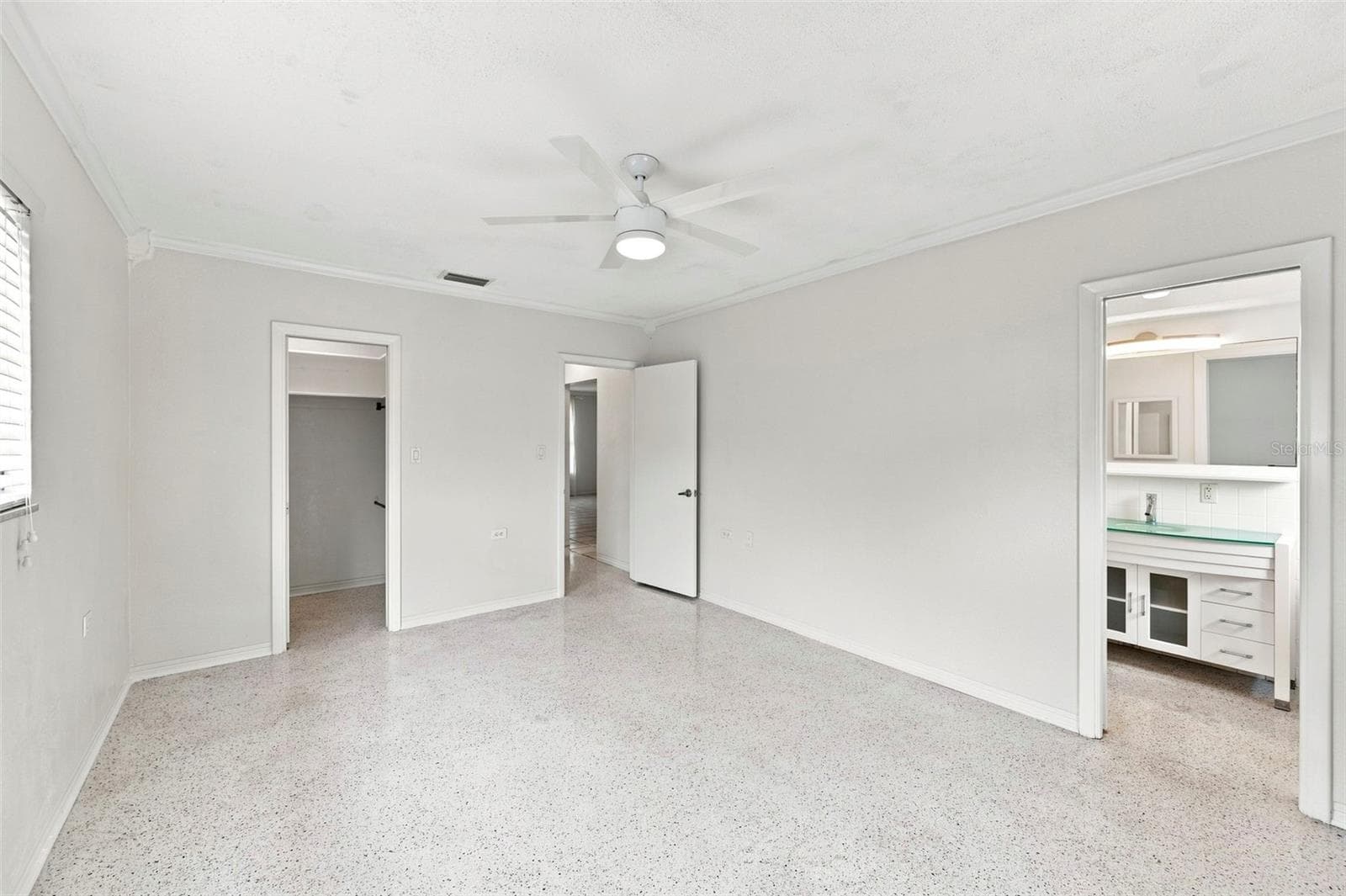 Primary Bedroom showing walk-in closet - 1342 SNELL ISLE BLVD NE #4, ST PETERSBURG
