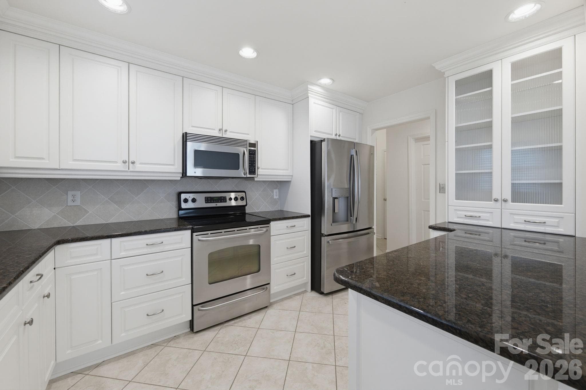 Condominium at Charlotte, photo 4 of 27
