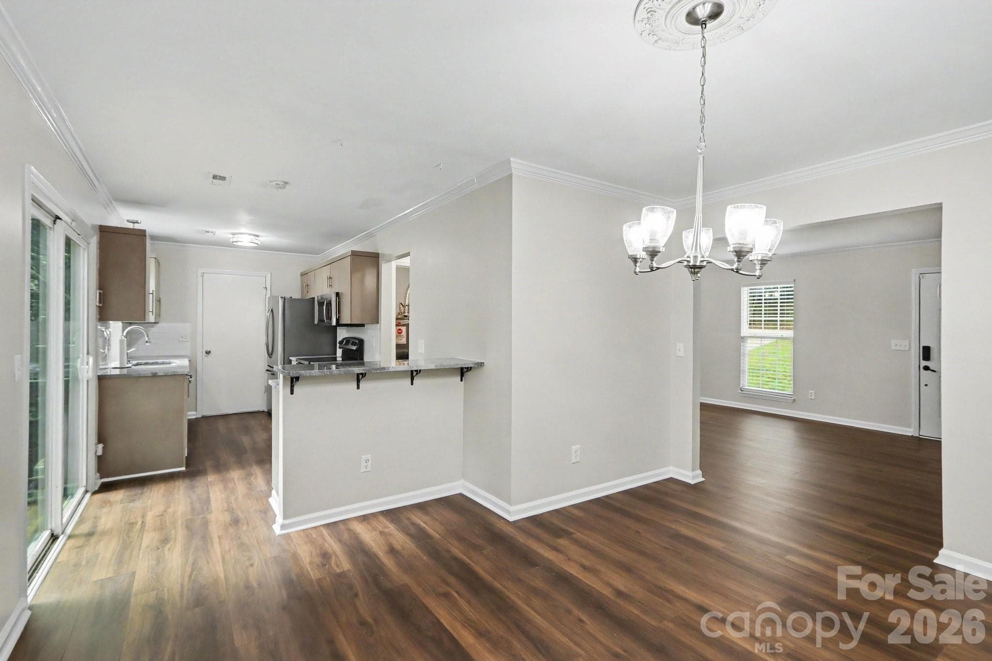 Single Family Residence at 2132 Killarney Place, Charlotte, photo 8 of 30