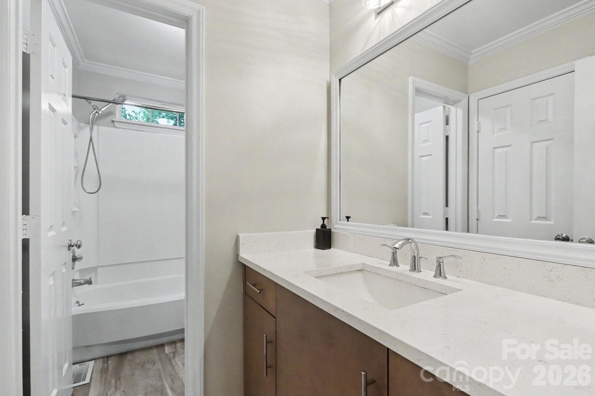 UPSTAIRS BATHROOM - 2132 Killarney Place, Charlotte