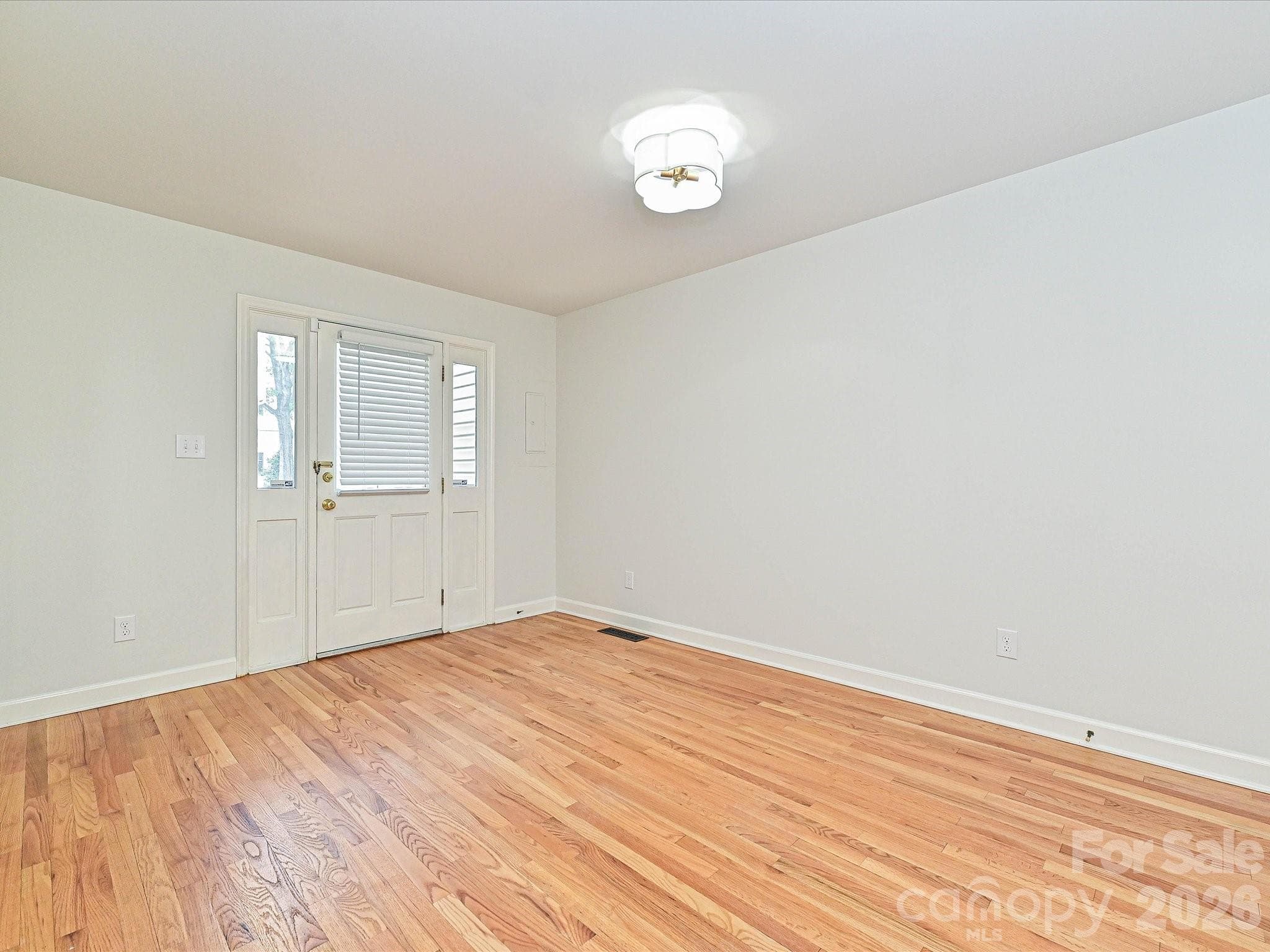 Condominium at 801 Lexington Avenue, Charlotte, photo 9 of 29