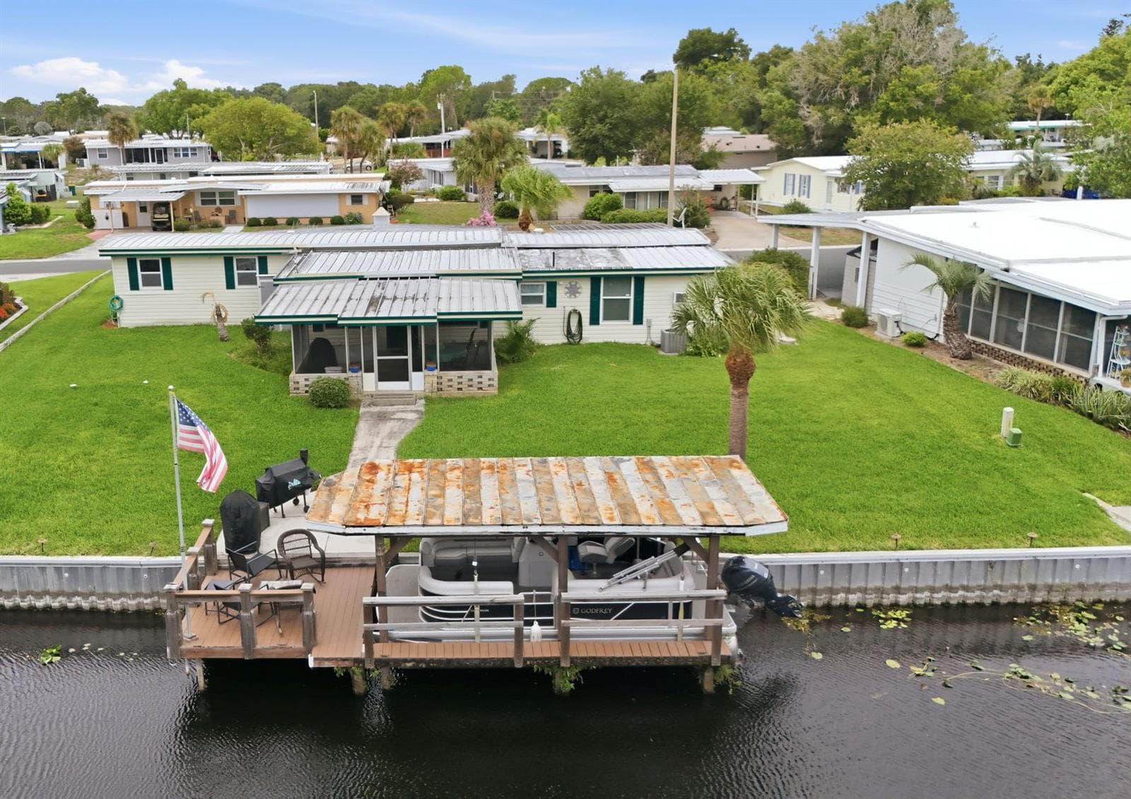 Mobile Home at 928 MORNINGVIEW DR, TAVARES, photo 59 of 63