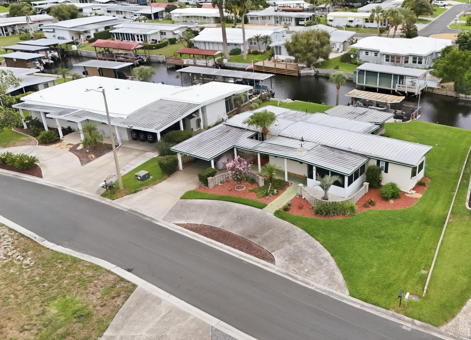 Mobile Home at 928 MORNINGVIEW DR, TAVARES, photo 62 of 63