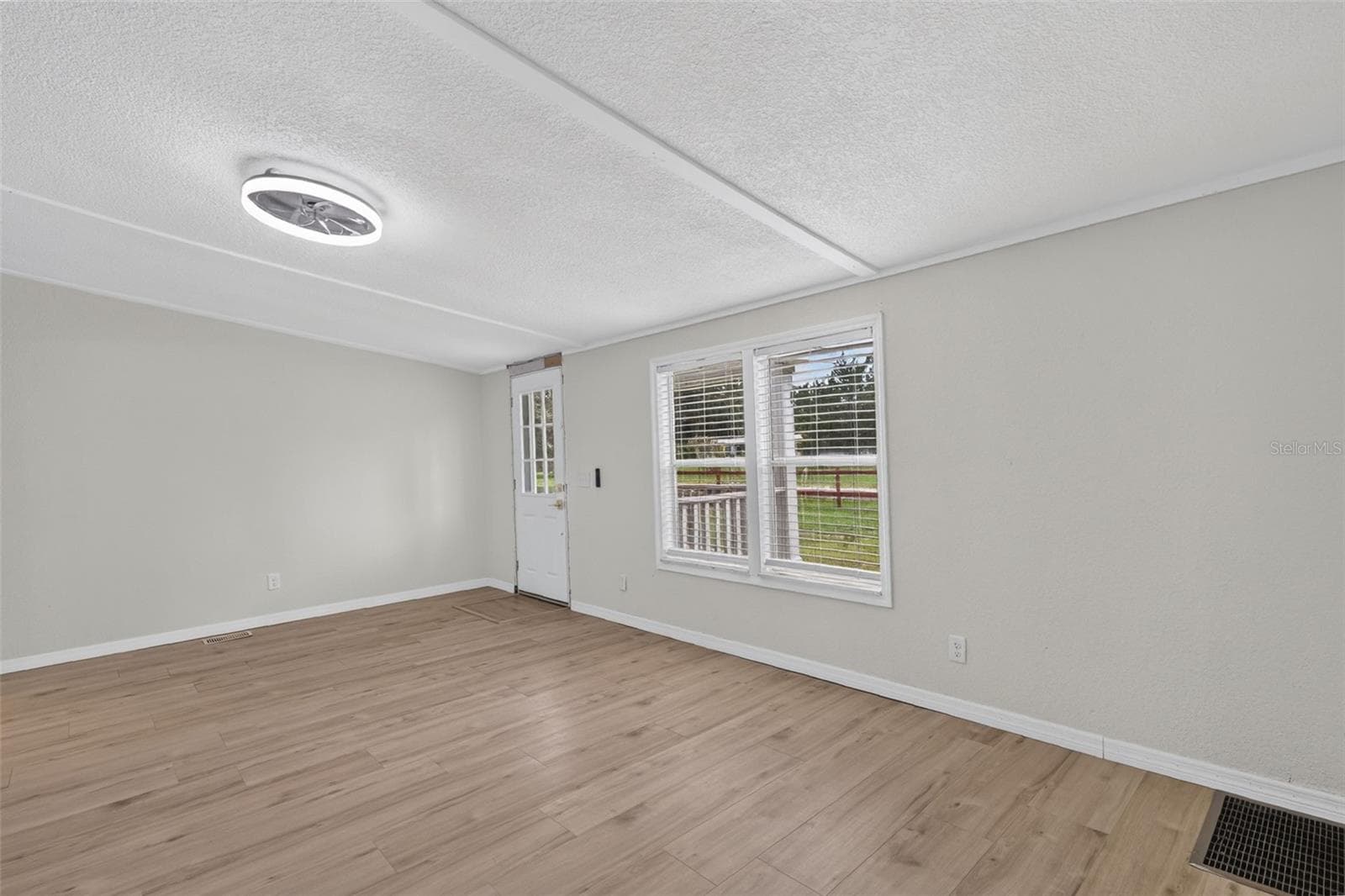 Manufactured Home at 2535 SE 172ND ST, SUMMERFIELD, photo 12 of 44