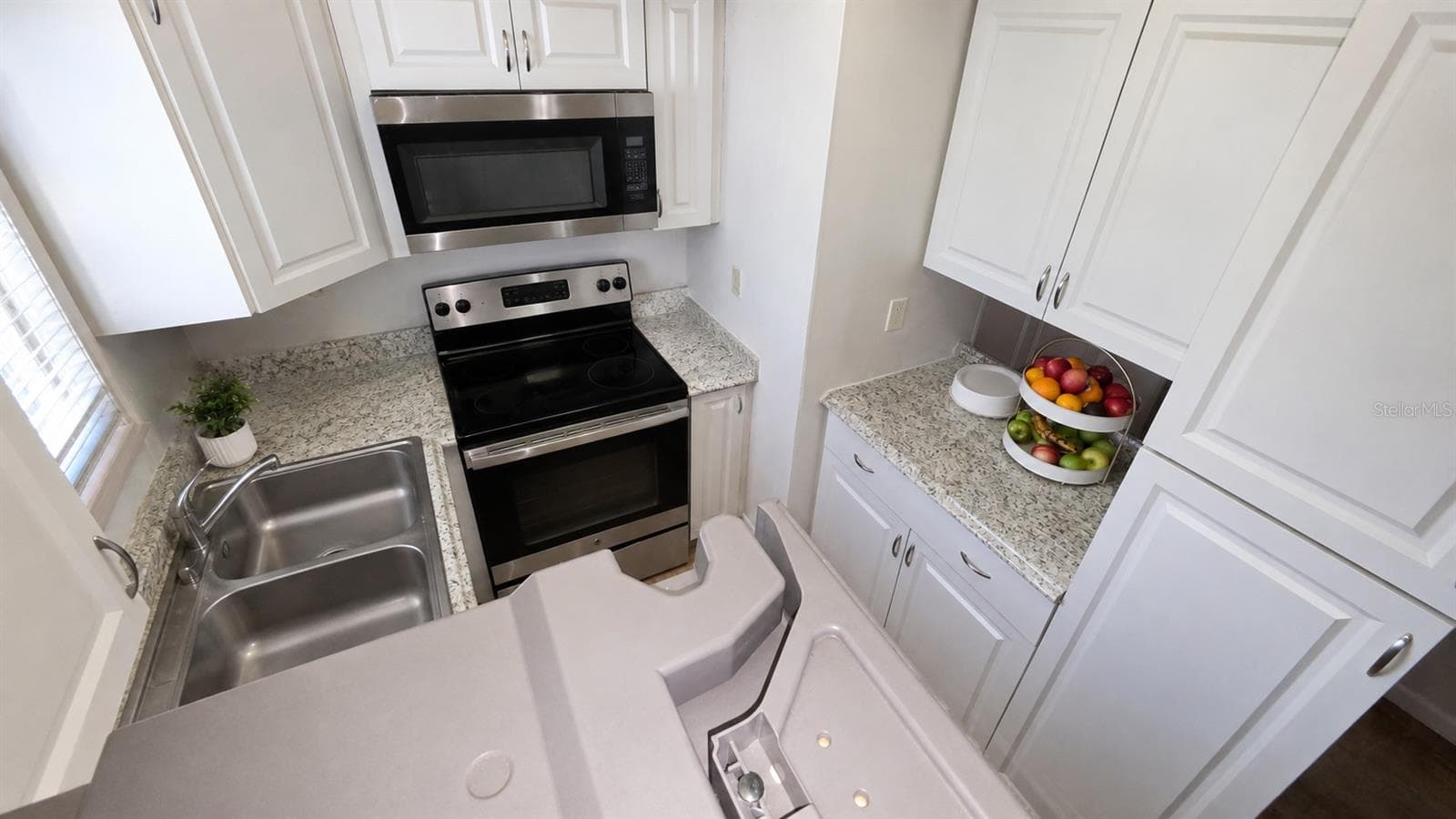 Single Family Residence at 354 PARK DR, DELAND, photo 12 of 21