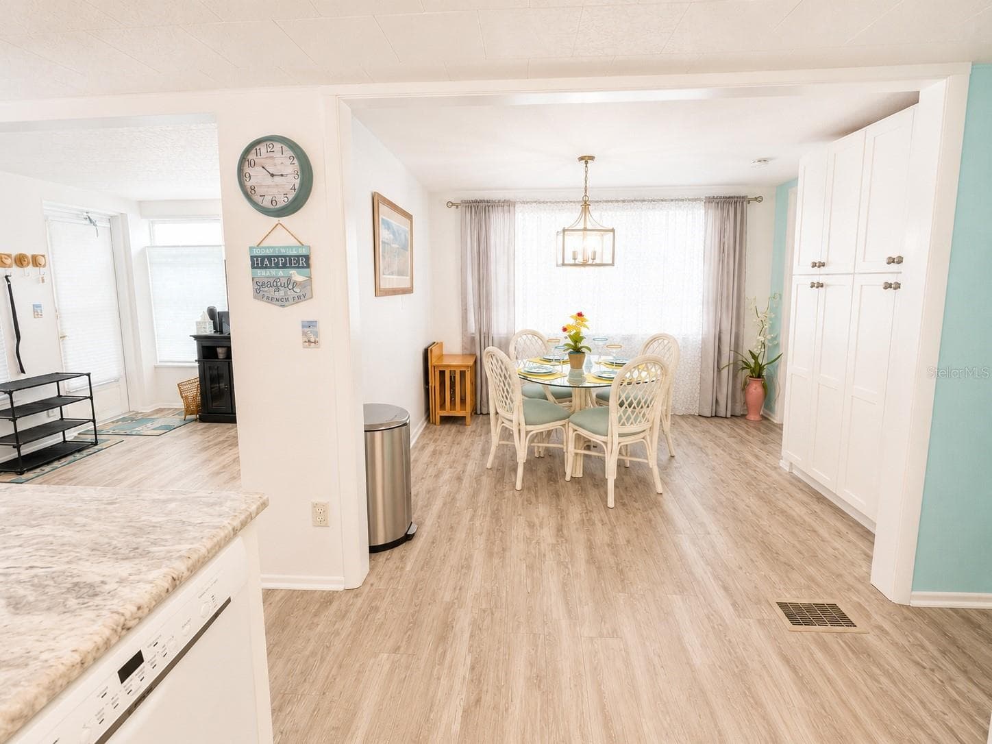 Mobile Home at 1613 MICHIGAN AVE, BRADENTON, photo 13 of 40