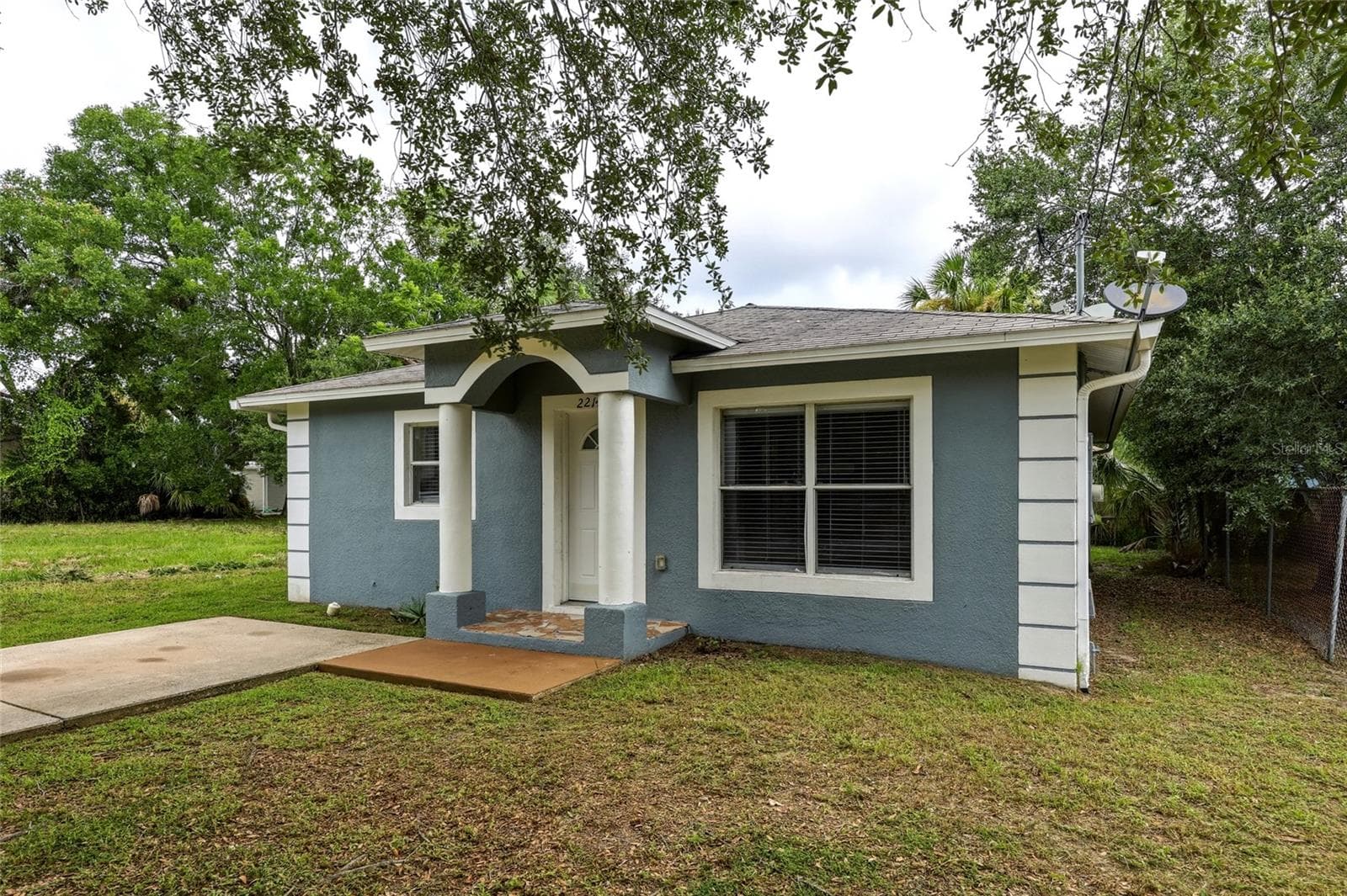 Single Family Residence at 2214 E 19TH AVE, TAMPA, photo 2 of 29