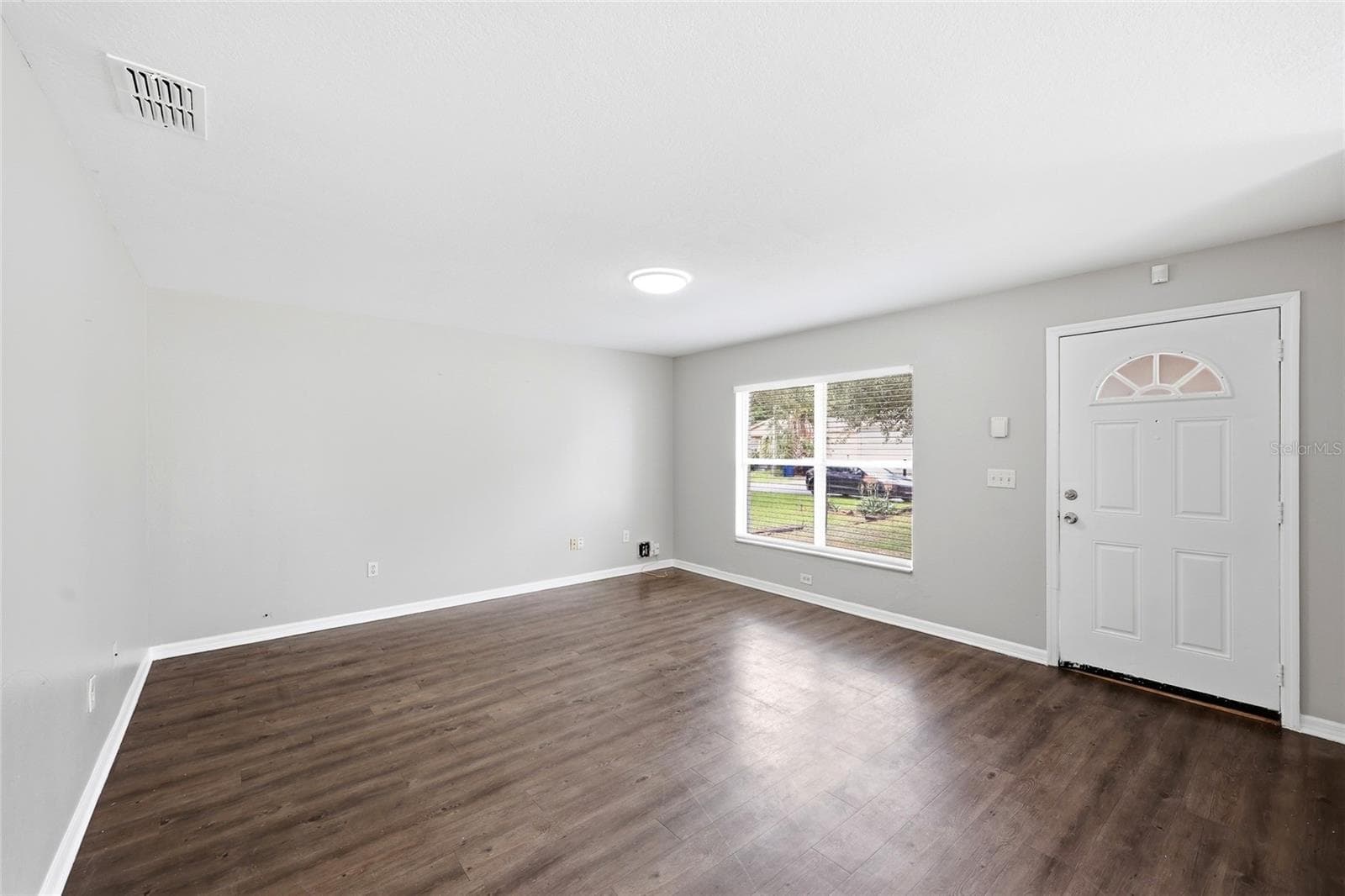 Single Family Residence at 2214 E 19TH AVE, TAMPA, photo 3 of 29