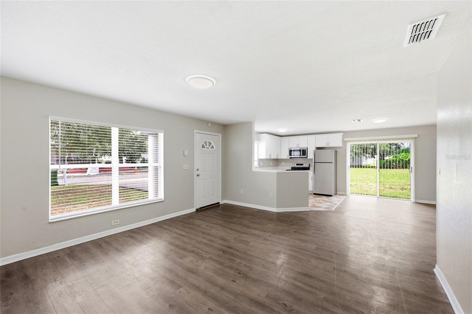 Single Family Residence at 2214 E 19TH AVE, TAMPA, photo 5 of 29