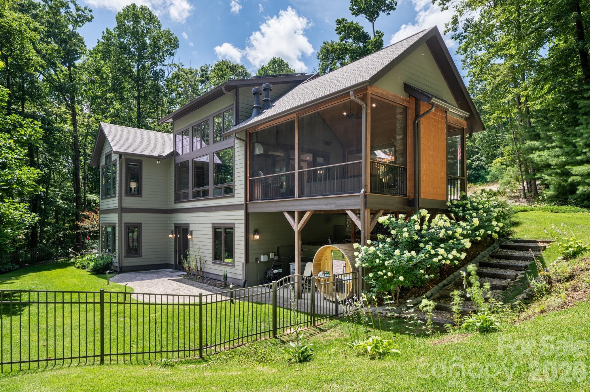 Single Family Residence at 403 Thunder Mountain Road, Hendersonville, photo 5 of 48