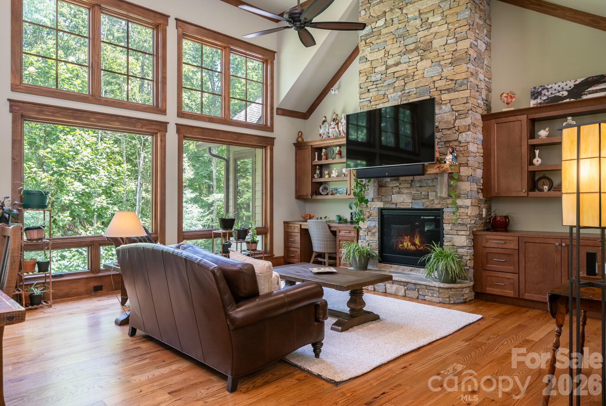 Single Family Residence at 403 Thunder Mountain Road, Hendersonville, photo 8 of 48