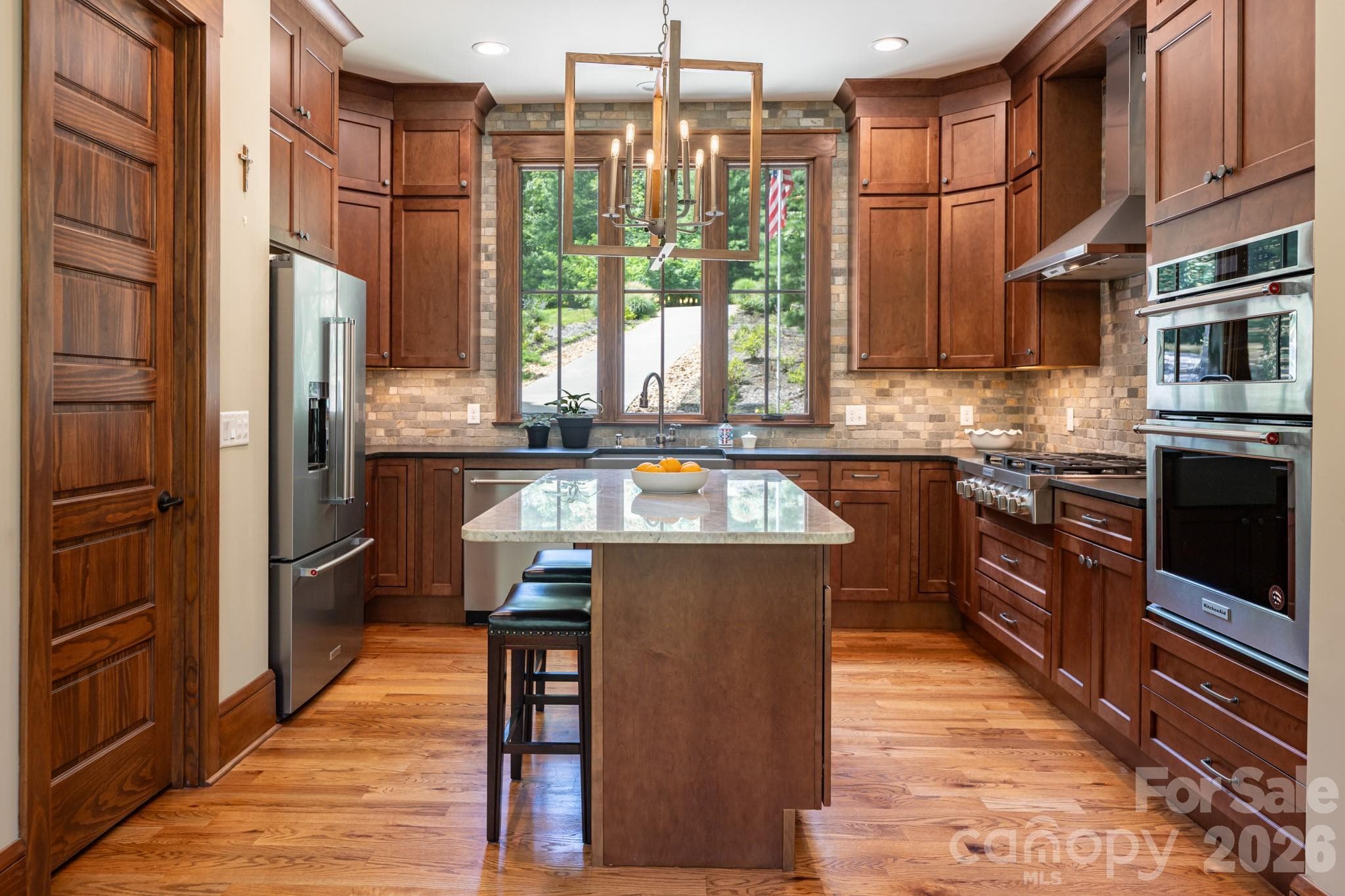Single Family Residence at 403 Thunder Mountain Road, Hendersonville, photo 13 of 48