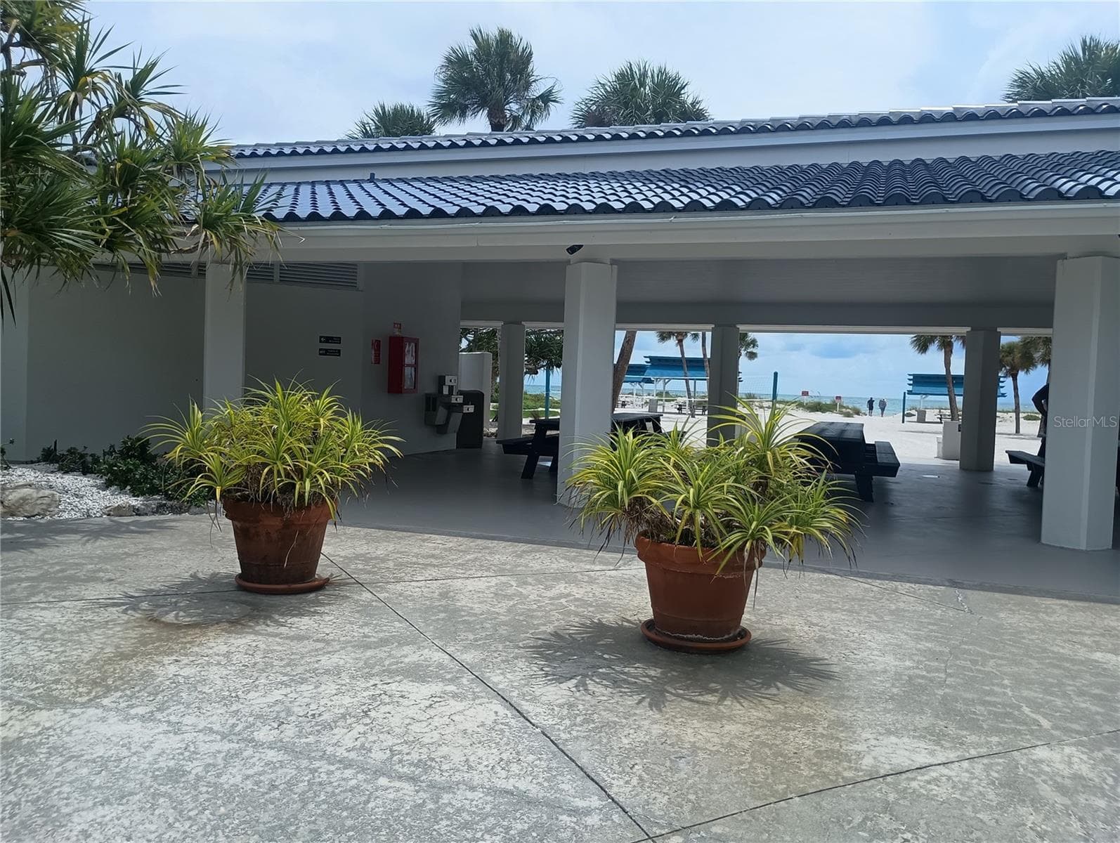 Bay Isles Beach access area - 2600 HARBOURSIDE DR #P-05, LONGBOAT KEY