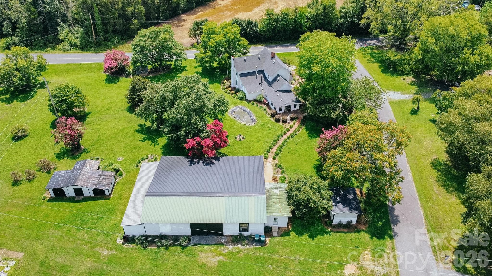 Single Family Residence at 401 S Gold Branch Road, Richfield, photo 3 of 42