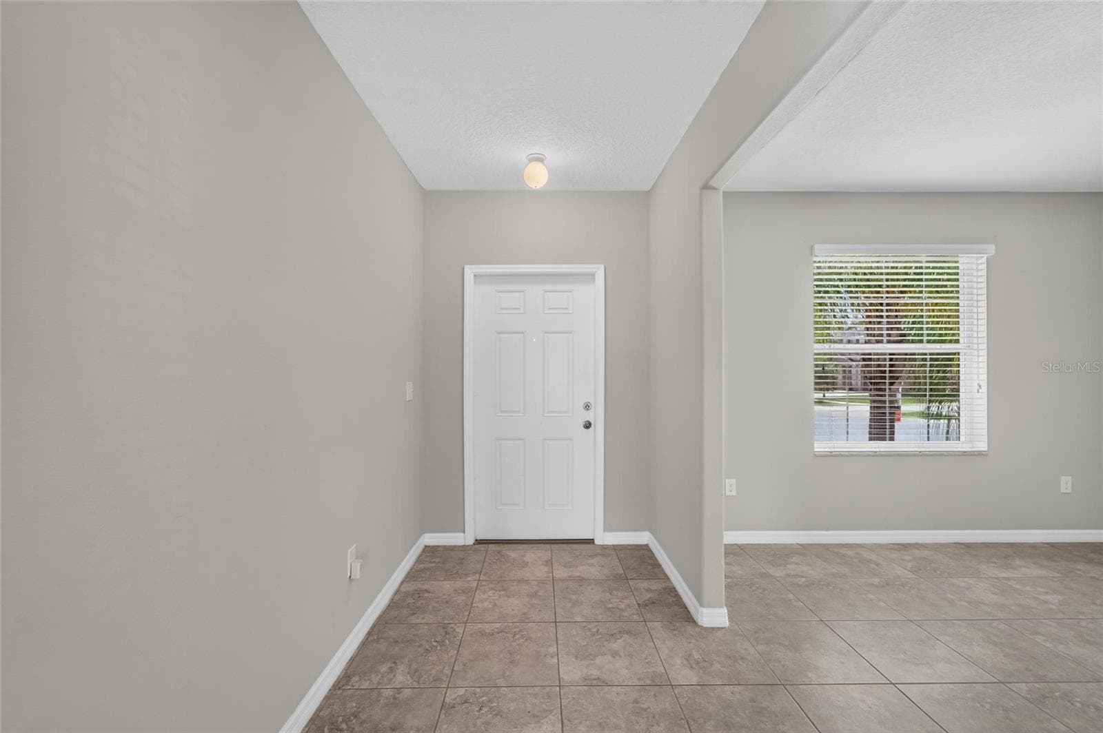 Single Family Residence at 215 ENGLISH HERITAGE PL, DOVER, photo 17 of 84