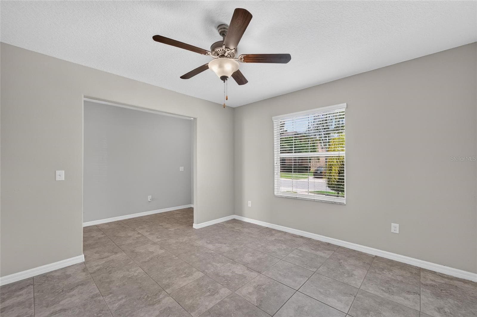 Single Family Residence at 215 ENGLISH HERITAGE PL, DOVER, photo 20 of 84