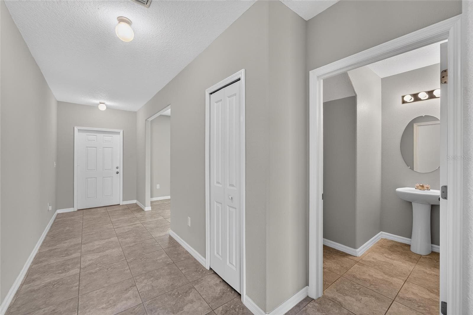 Single Family Residence at 215 ENGLISH HERITAGE PL, DOVER, photo 21 of 84