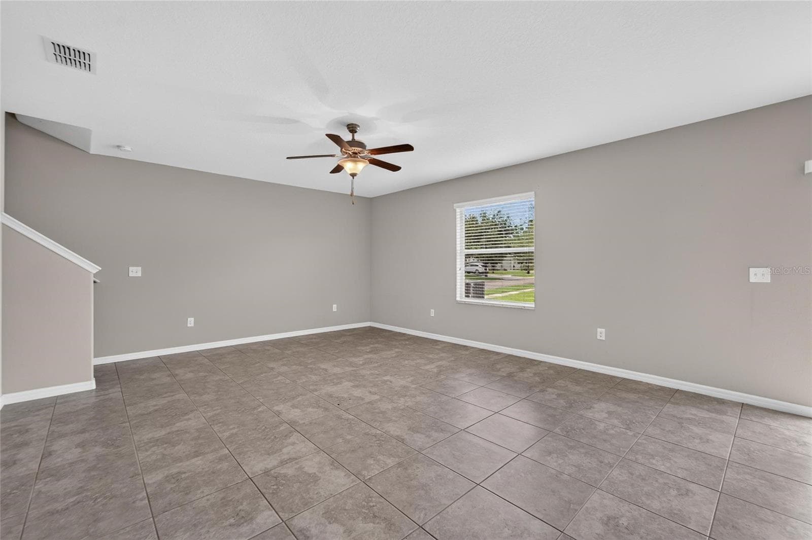 Single Family Residence at 215 ENGLISH HERITAGE PL, DOVER, photo 24 of 84