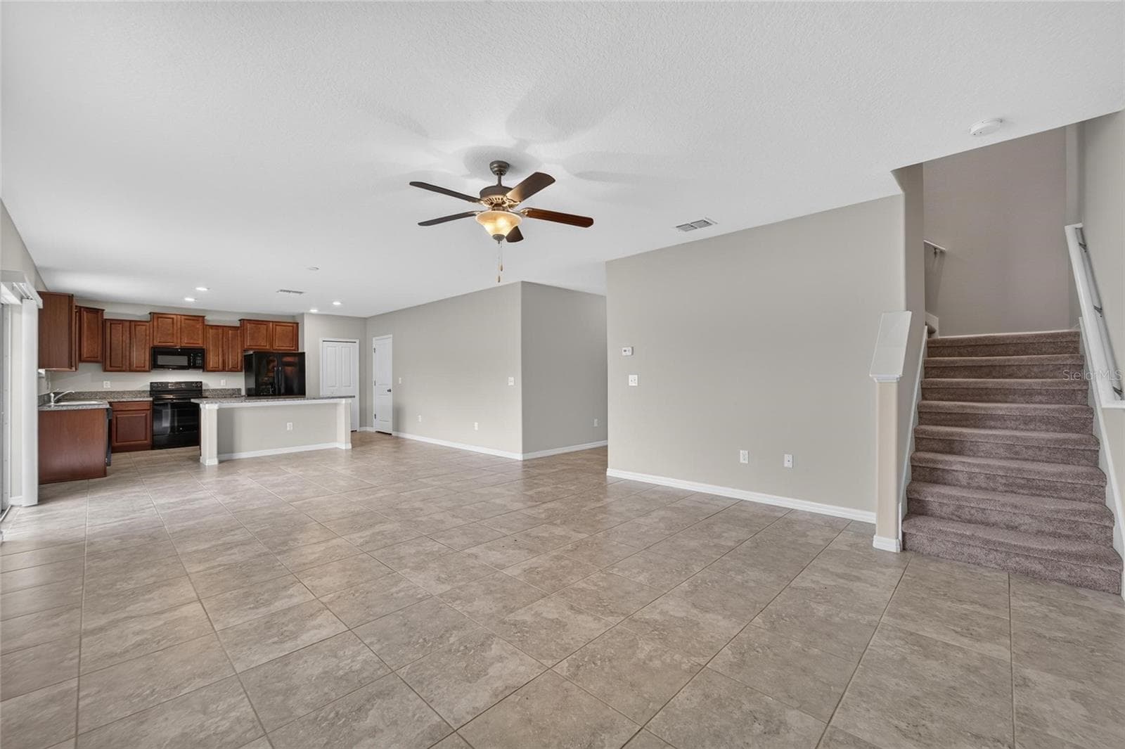 Single Family Residence at 215 ENGLISH HERITAGE PL, DOVER, photo 27 of 84