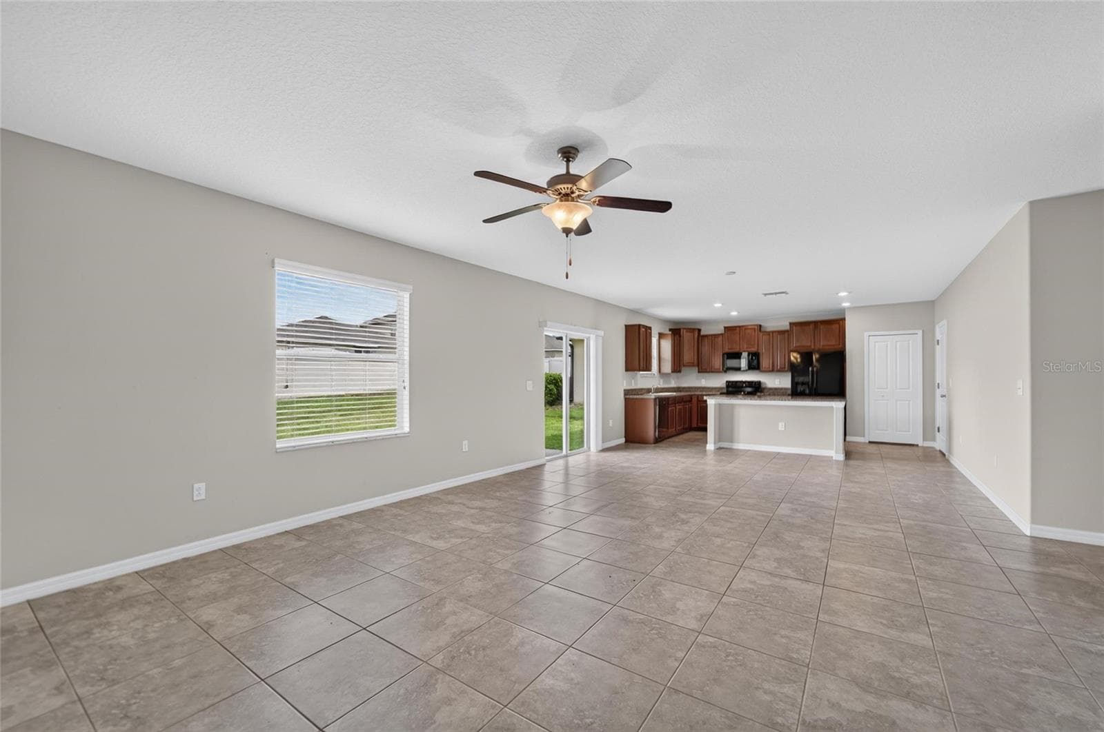 Single Family Residence at 215 ENGLISH HERITAGE PL, DOVER, photo 28 of 84