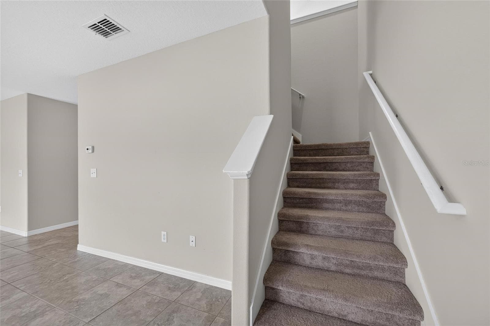 Single Family Residence at 215 ENGLISH HERITAGE PL, DOVER, photo 38 of 84