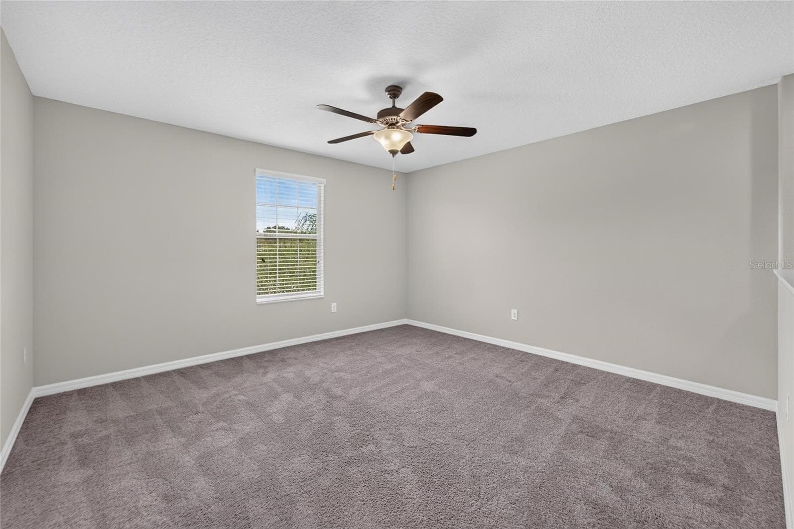 Single Family Residence at 215 ENGLISH HERITAGE PL, DOVER, photo 41 of 84