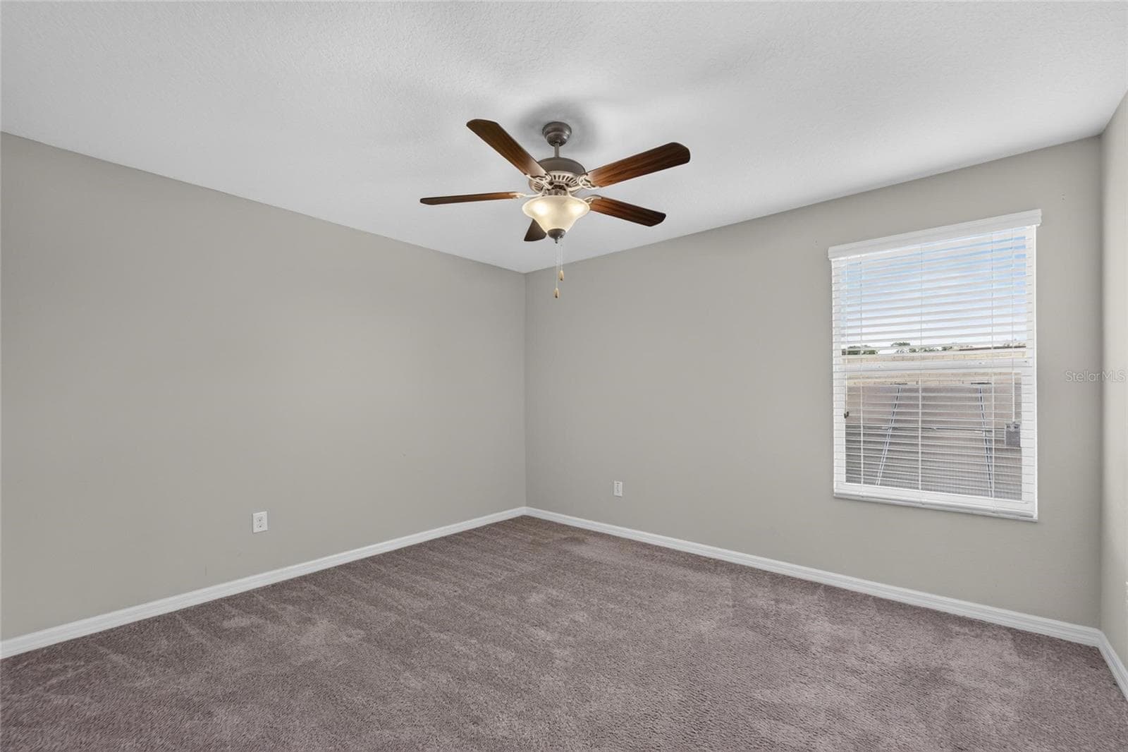Single Family Residence at 215 ENGLISH HERITAGE PL, DOVER, photo 55 of 84